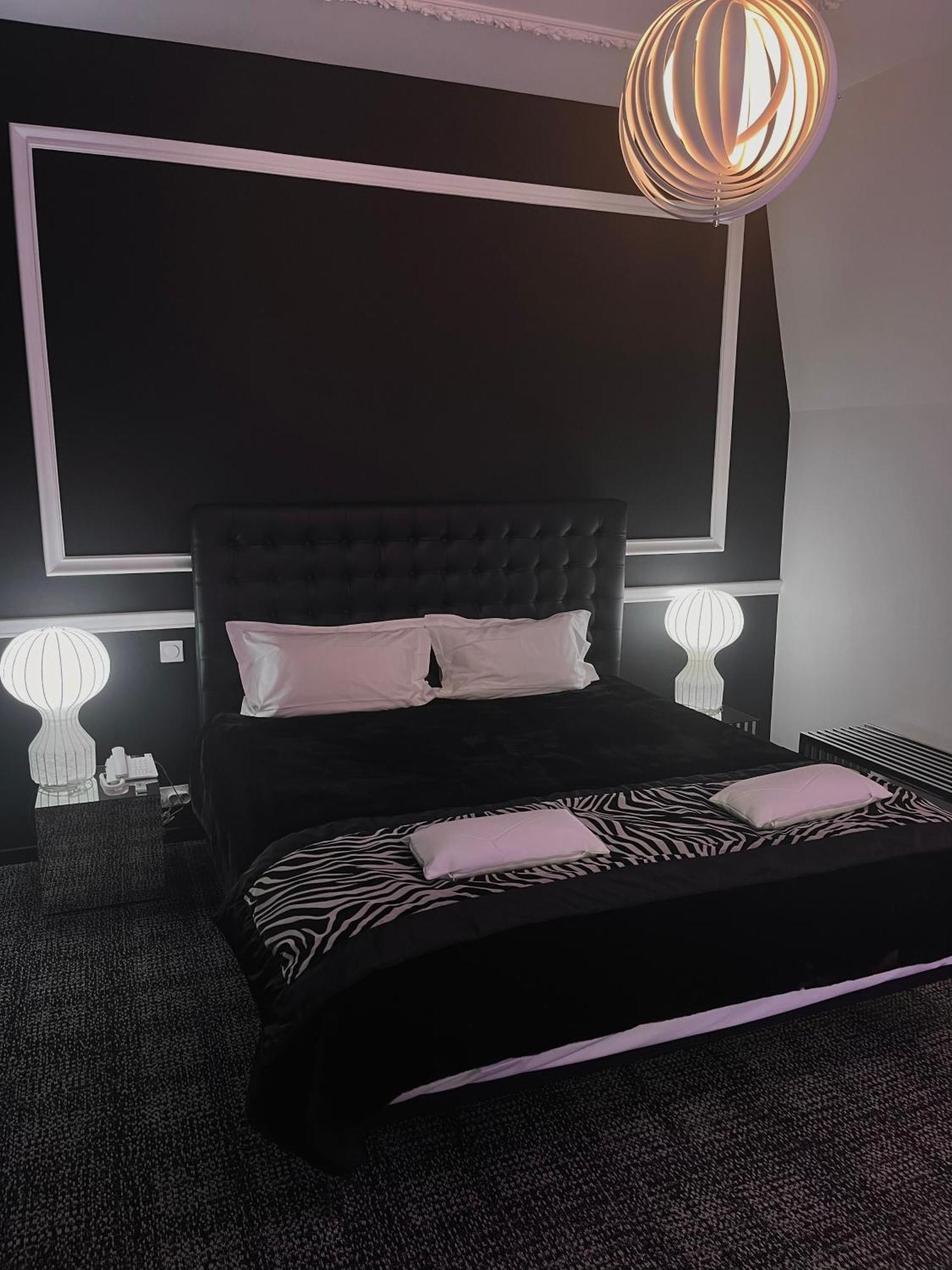 רושקורבון Art Hotel מראה חיצוני תמונה
